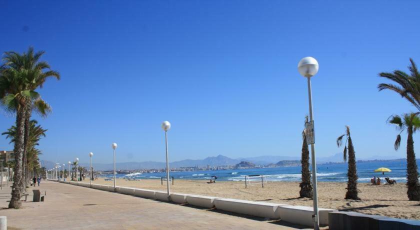 Playa Homestay *